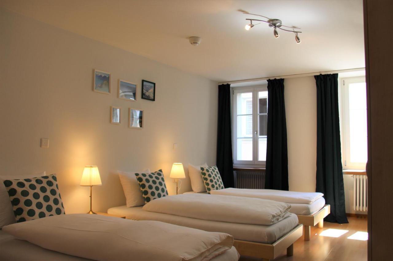 Dreibettzimmer mit Gemeinschaftsbad