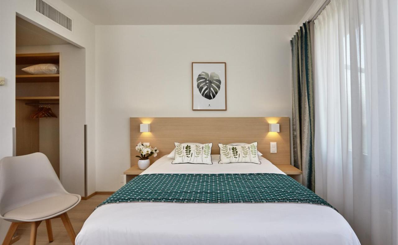 Quarto Individual com Varanda