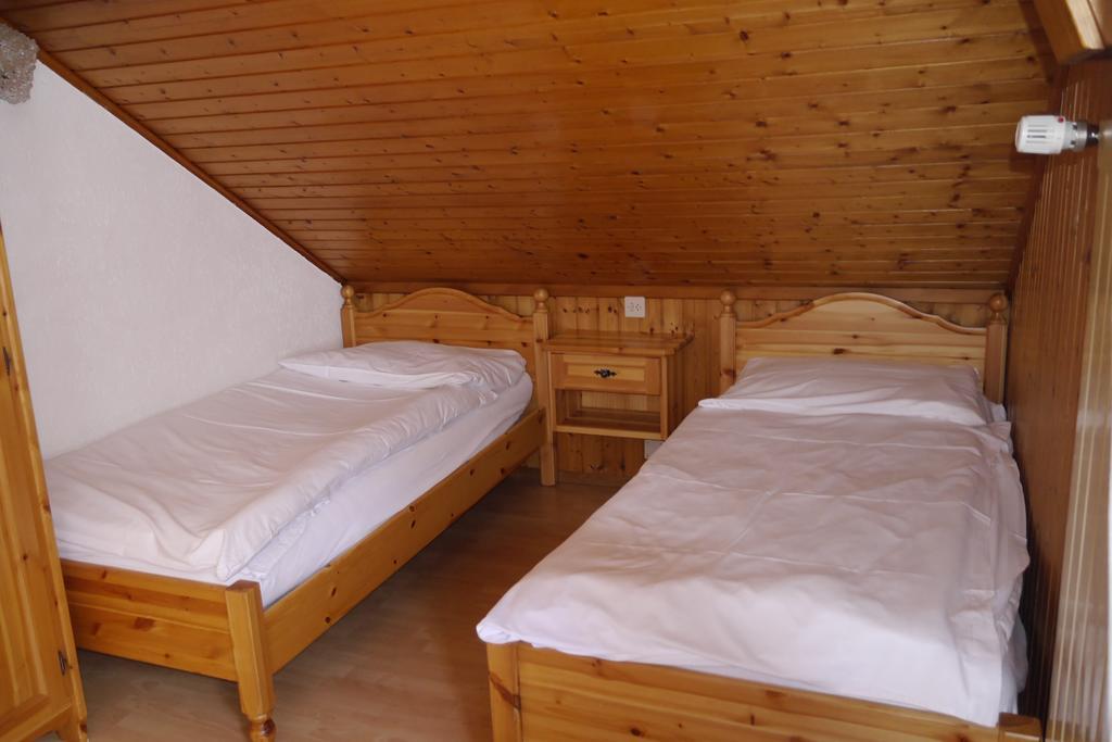 Chambre Double avec Salle de Bains Commune