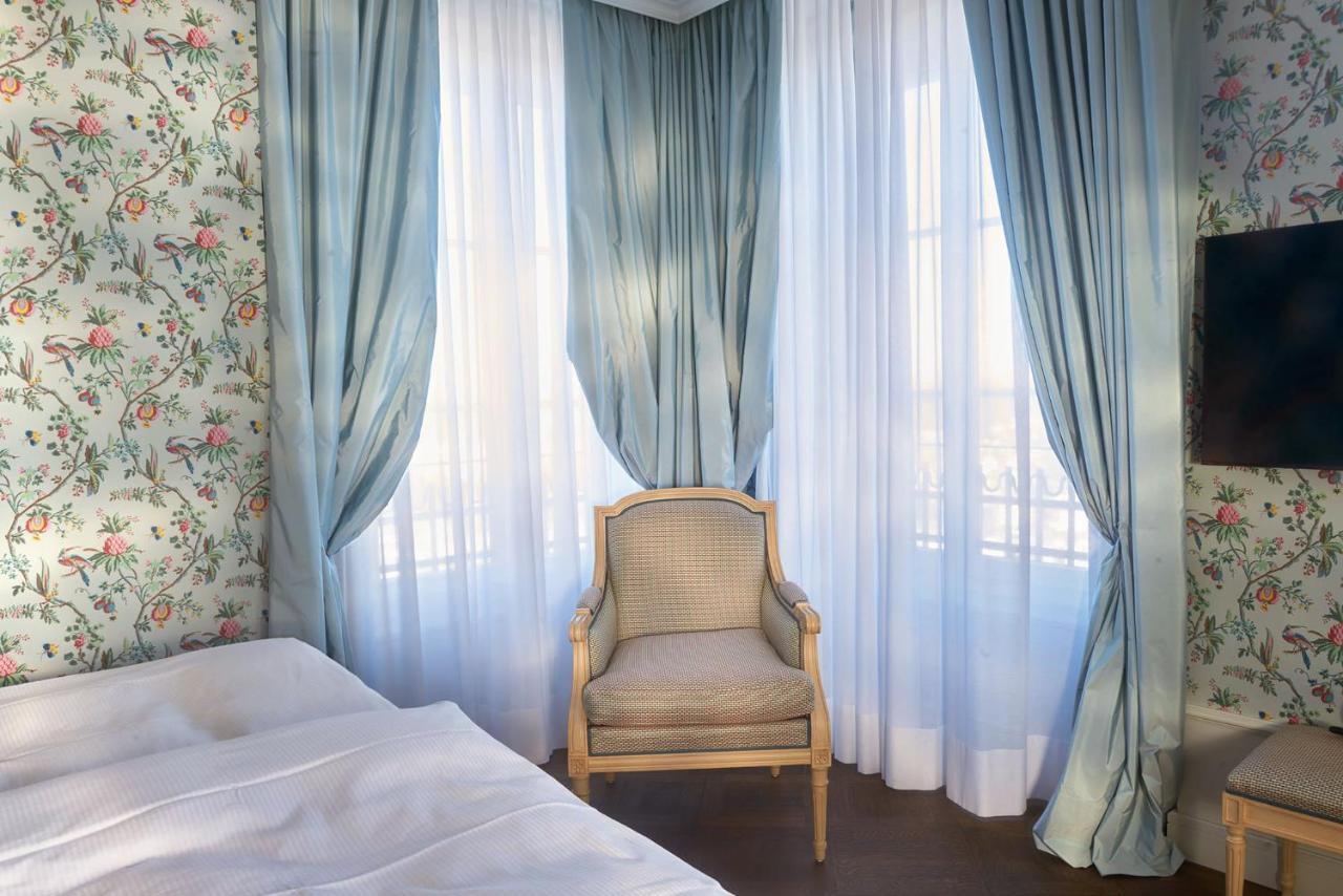 Forster Suite with Terrace and Lake View