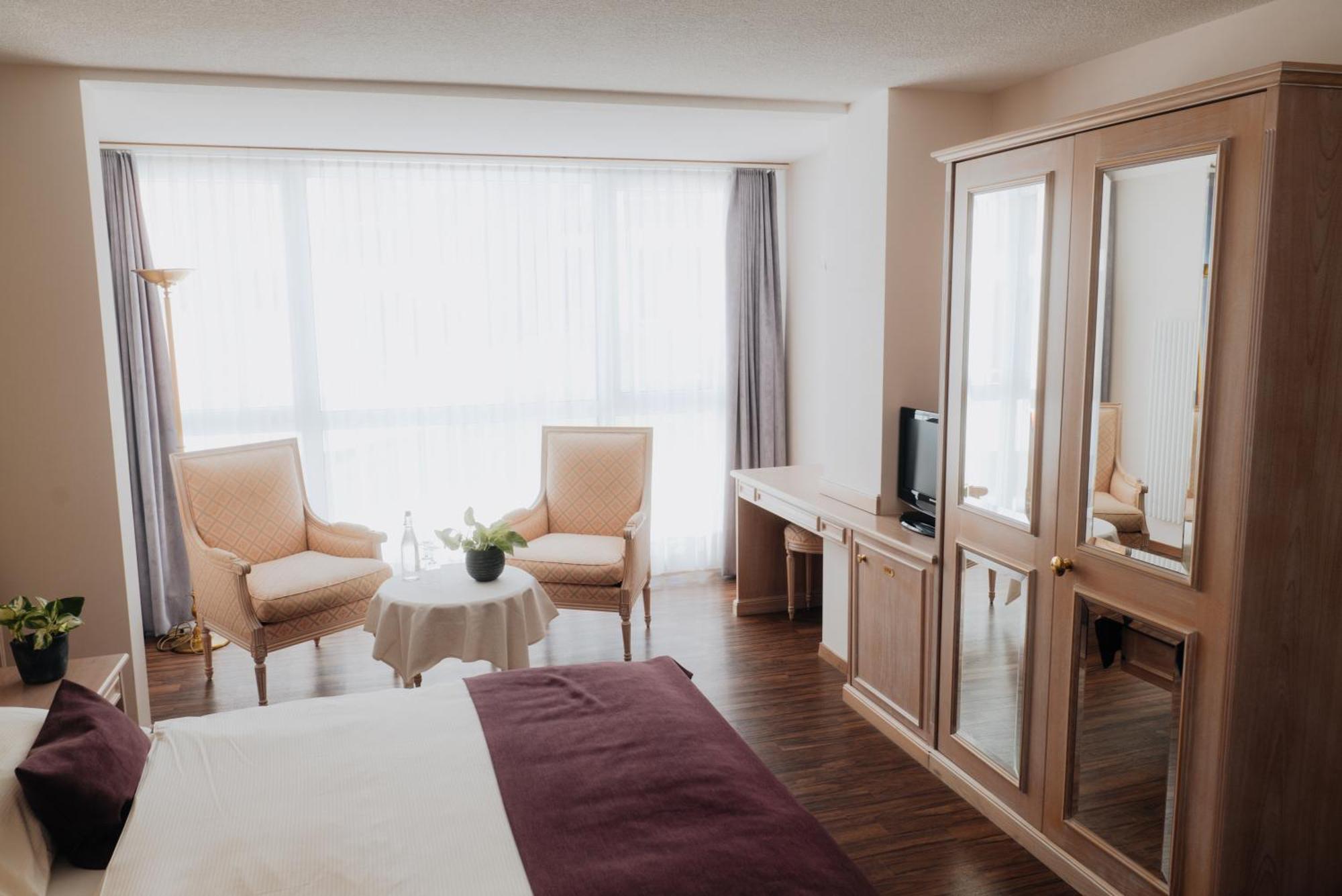 Double Room North,1227062789:JPEG