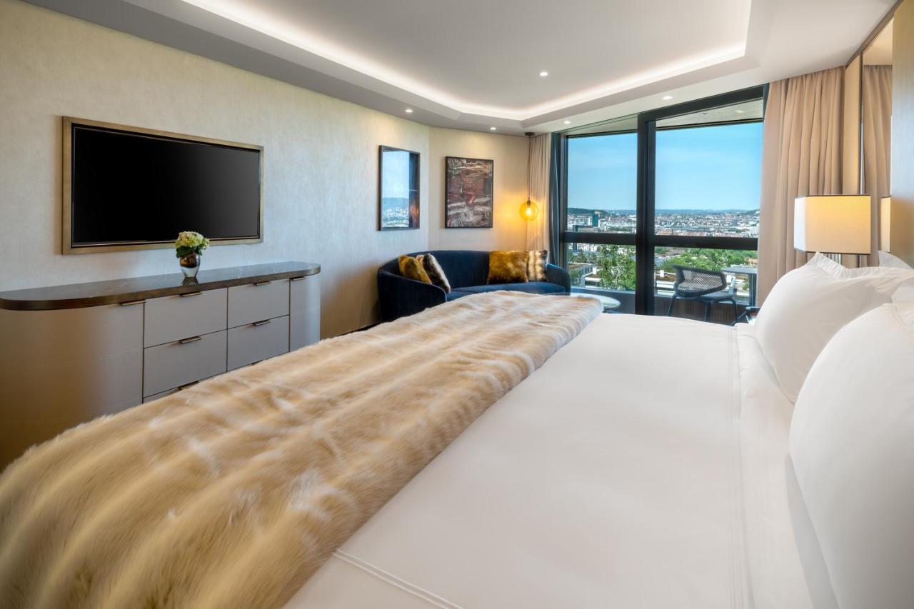Quarto de Luxo com Varanda e Jantar e Festa de Ano Novo no Cinque Studio