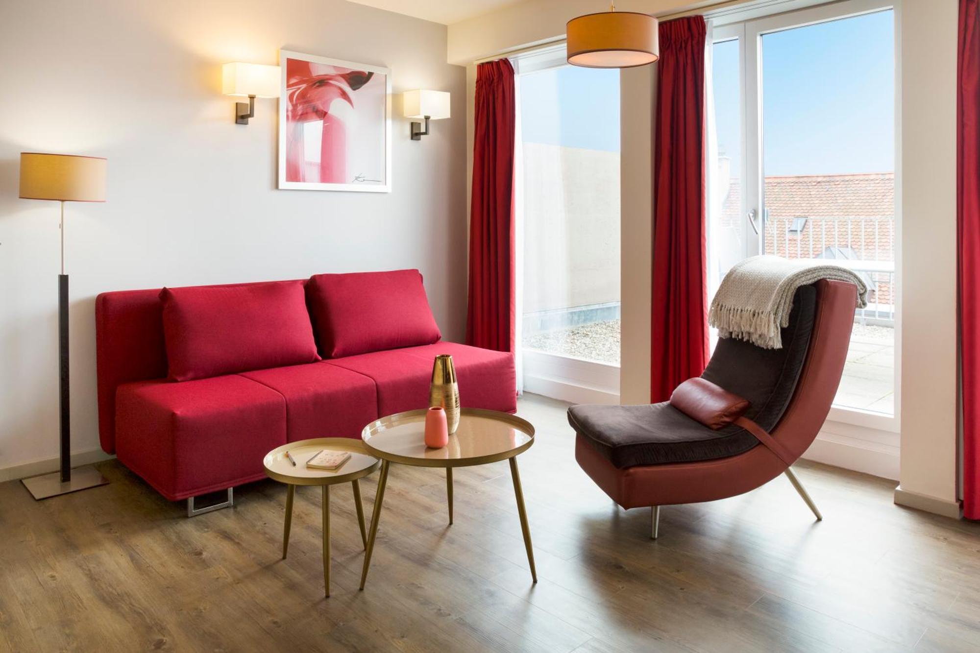 Superior One-Bedroom Apartment Balcony