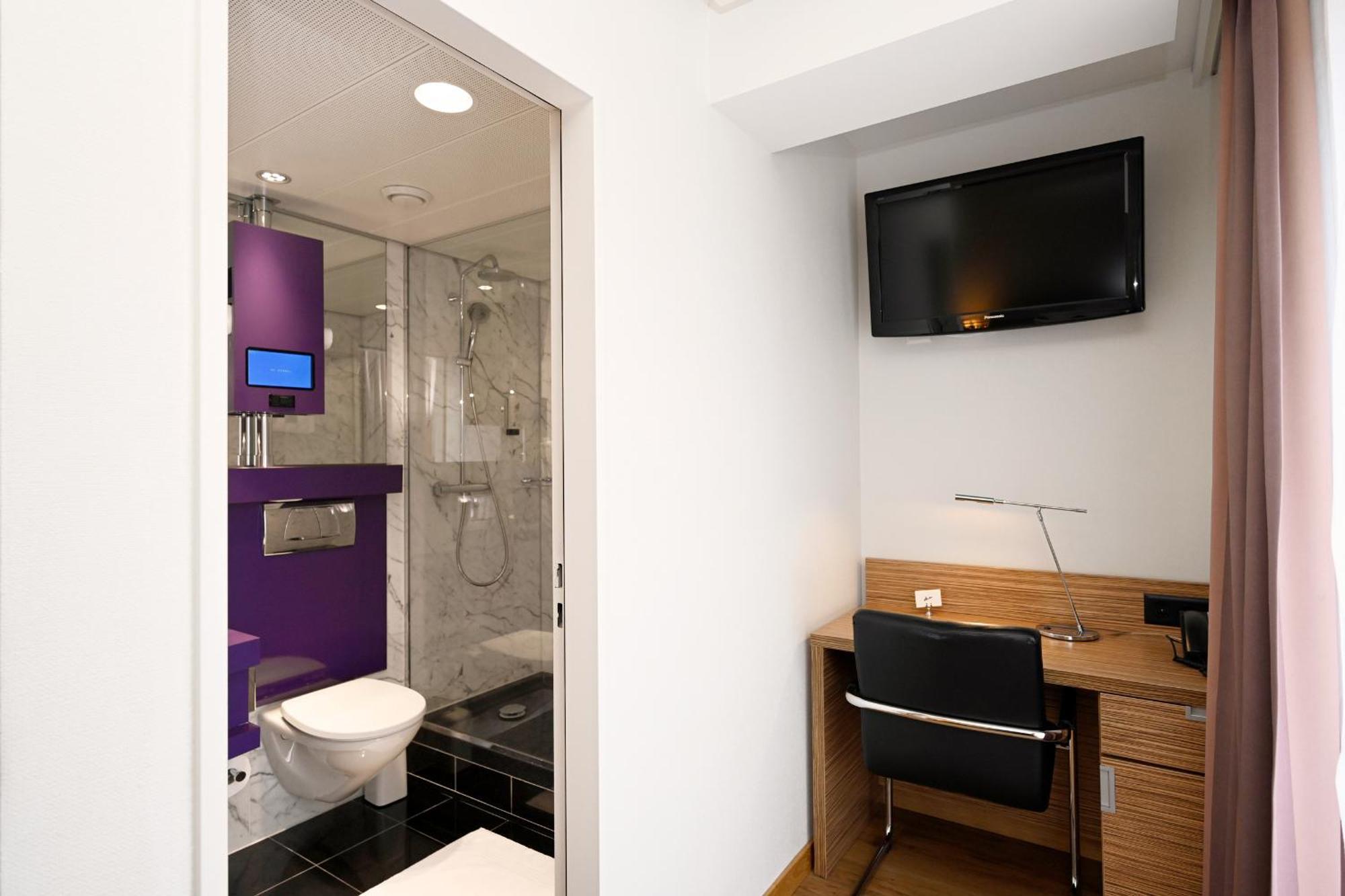 Single Room,1516399093:JPEG