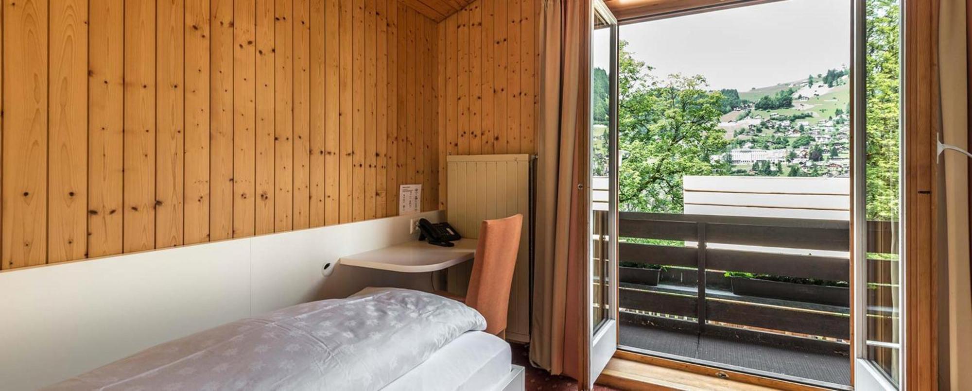 Single Room with Mountain View