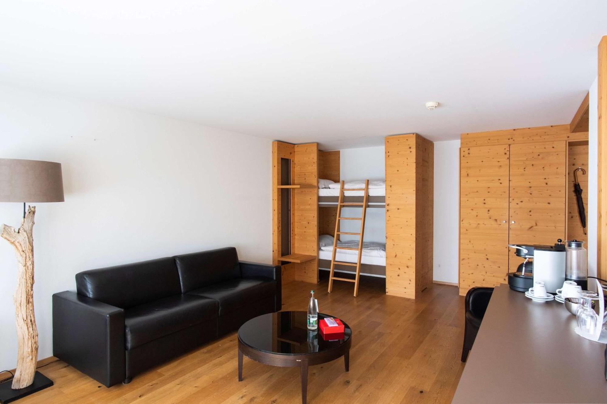 Family Suite,1554151972:JPEG