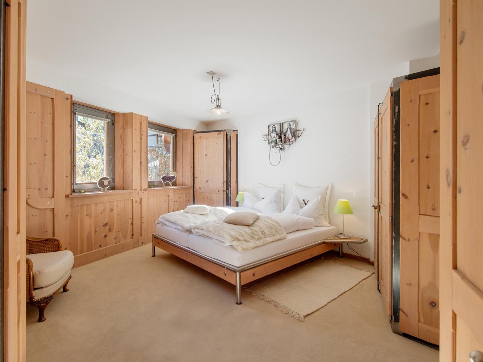 Three-Bedroom Apartment with Garden,1580204770:JPEG