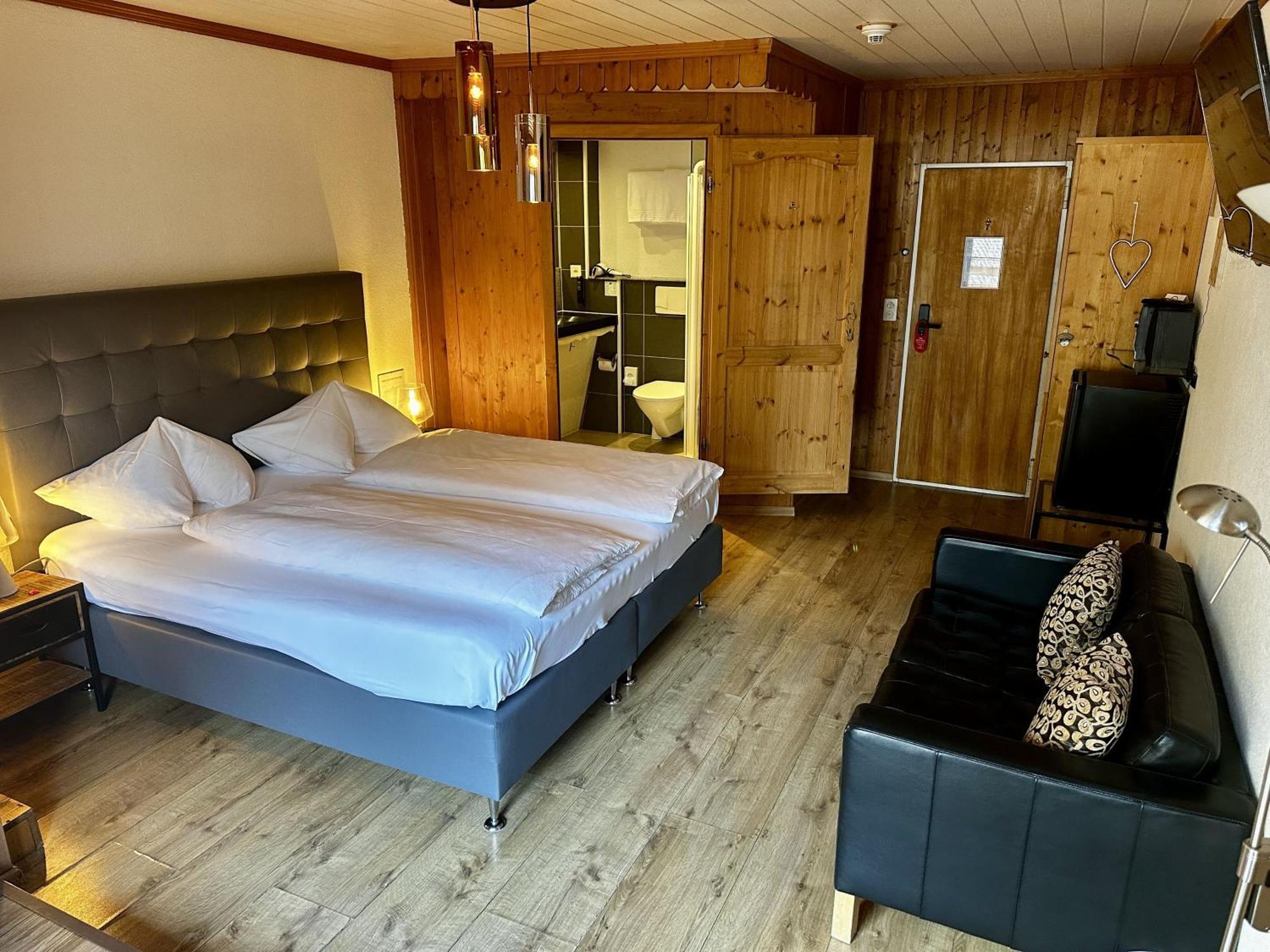 Superior Room Plus rolling-out Whirlpool