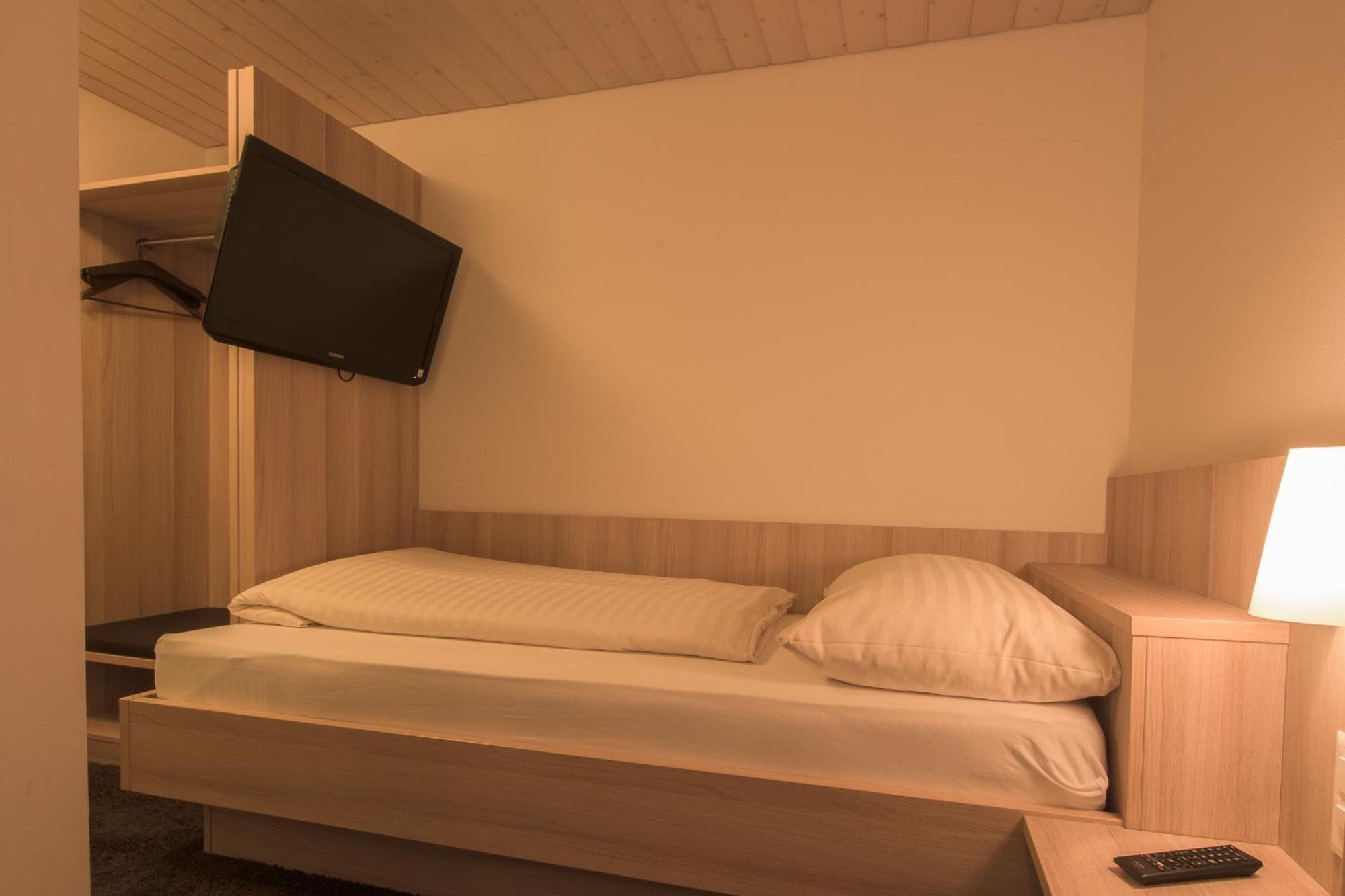 Small Single Room