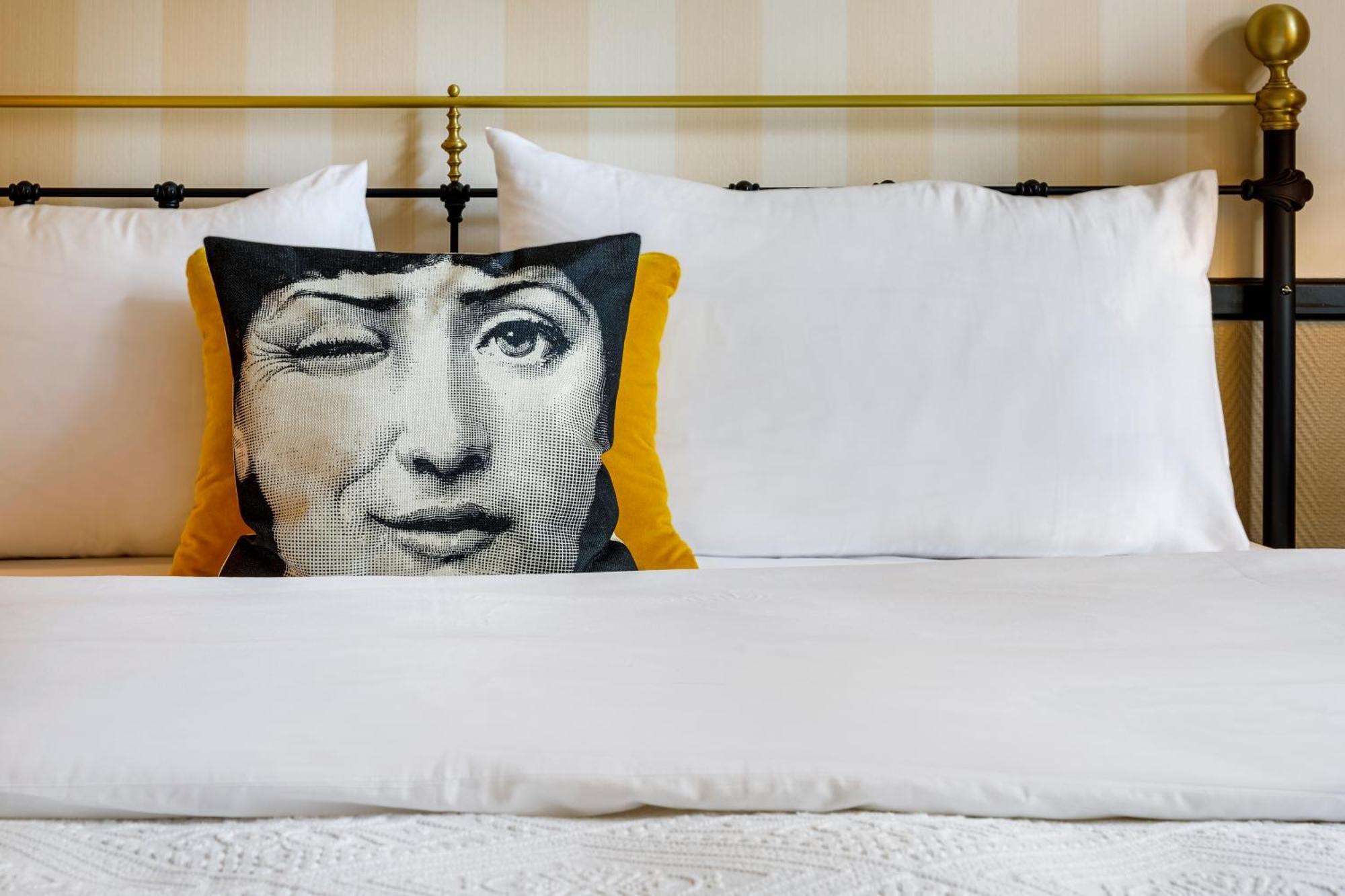 Quarto Ópera Clássico