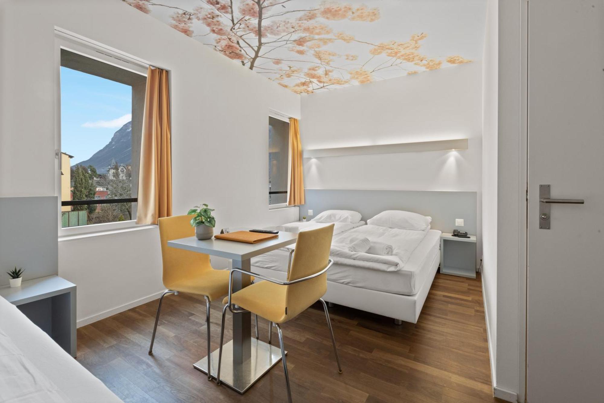 Chambre Triple - Accessible aux Personnes à Mobilité Réduite