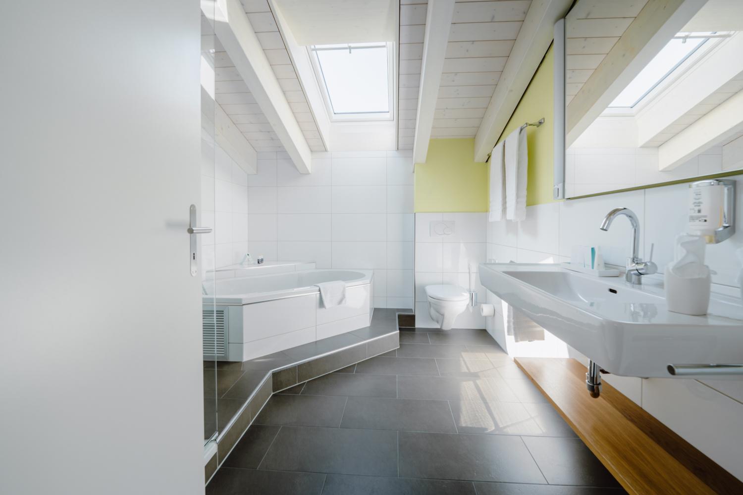 Attic Suite With Lake View - Annex