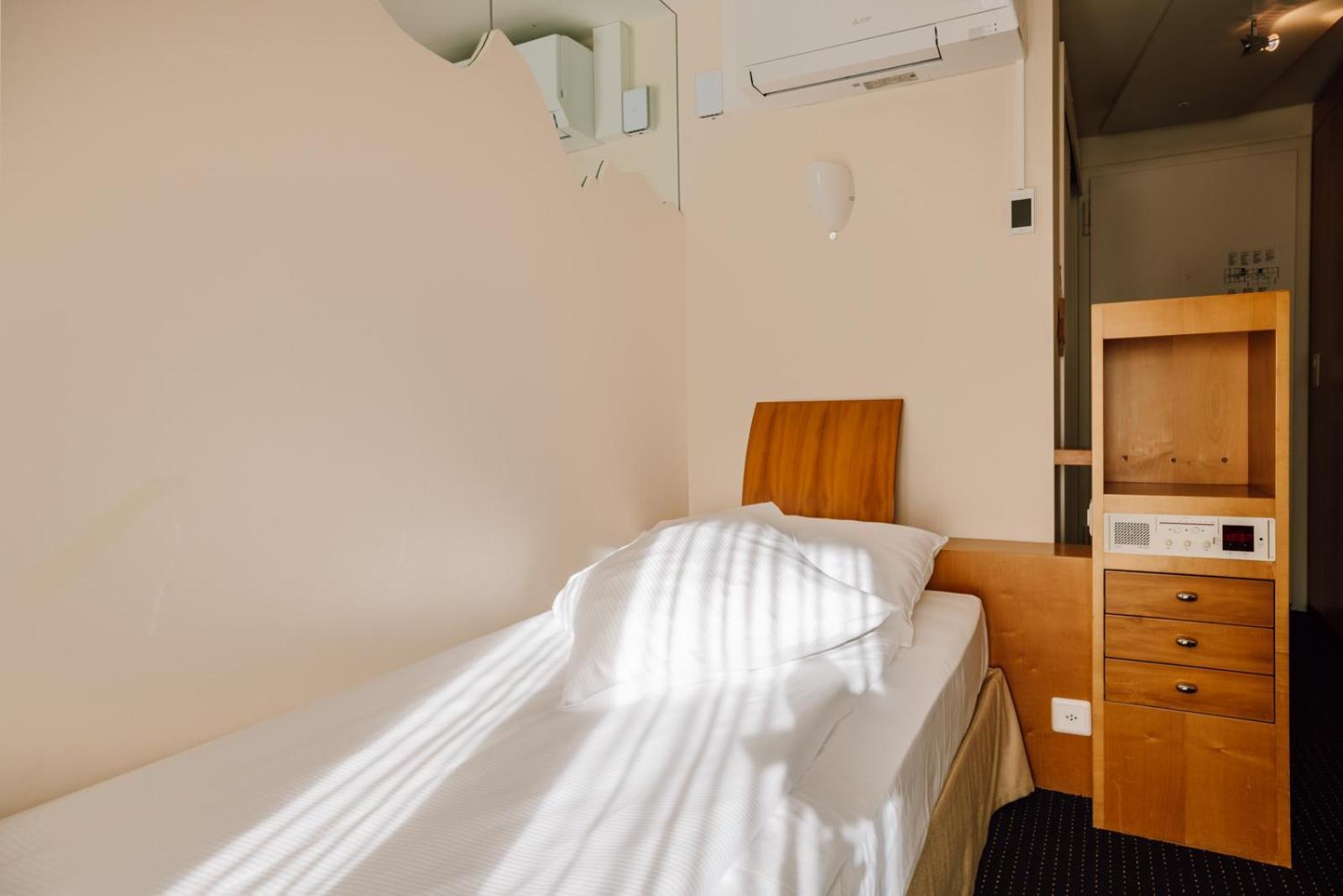 Single Room,1661631994:JPEG