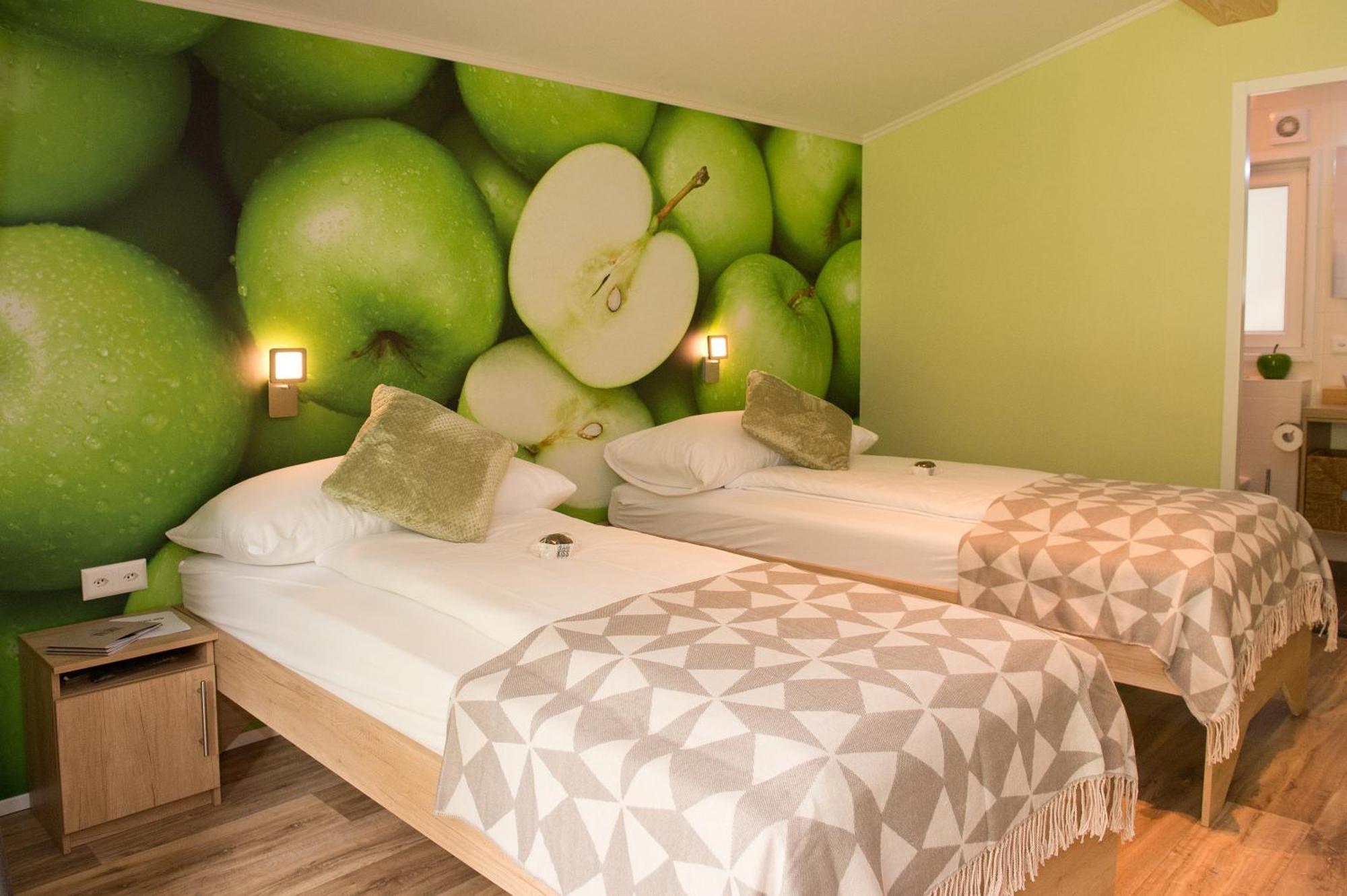 „Grüner Apfel" – Glamping Lodge