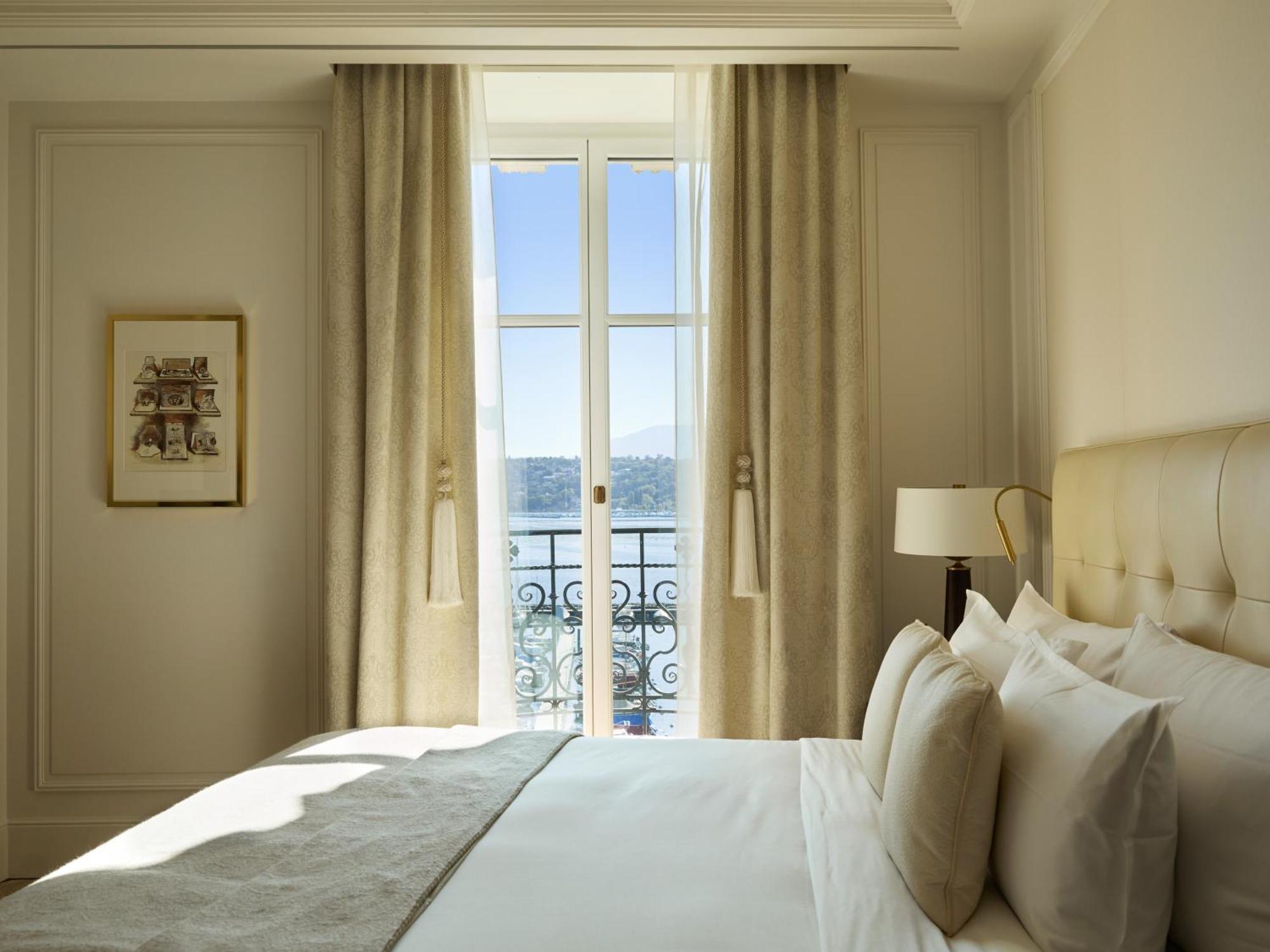 Suite com Varanda