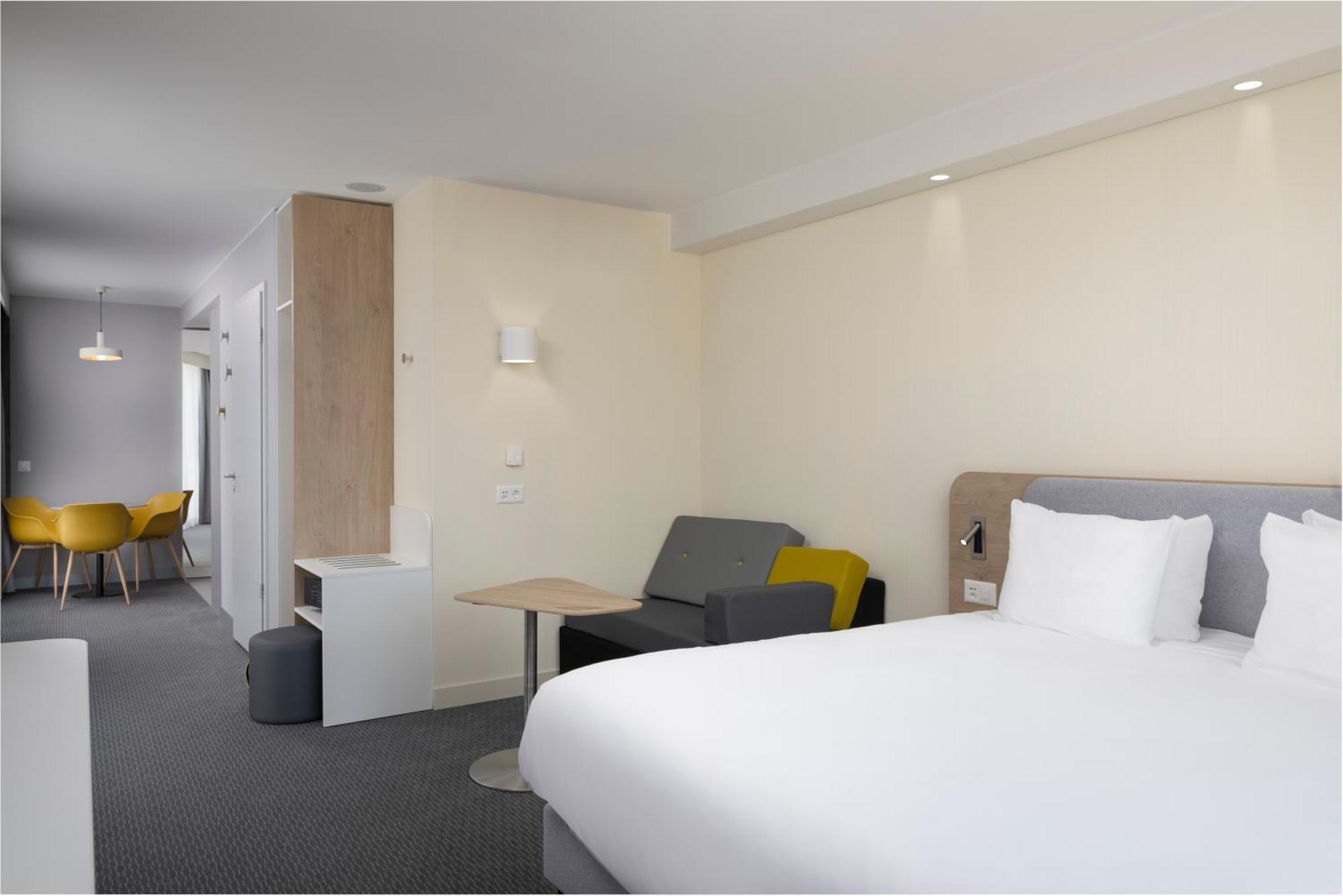 Suite Junior Lit Queen-Size avec Canapé-Lit Simple