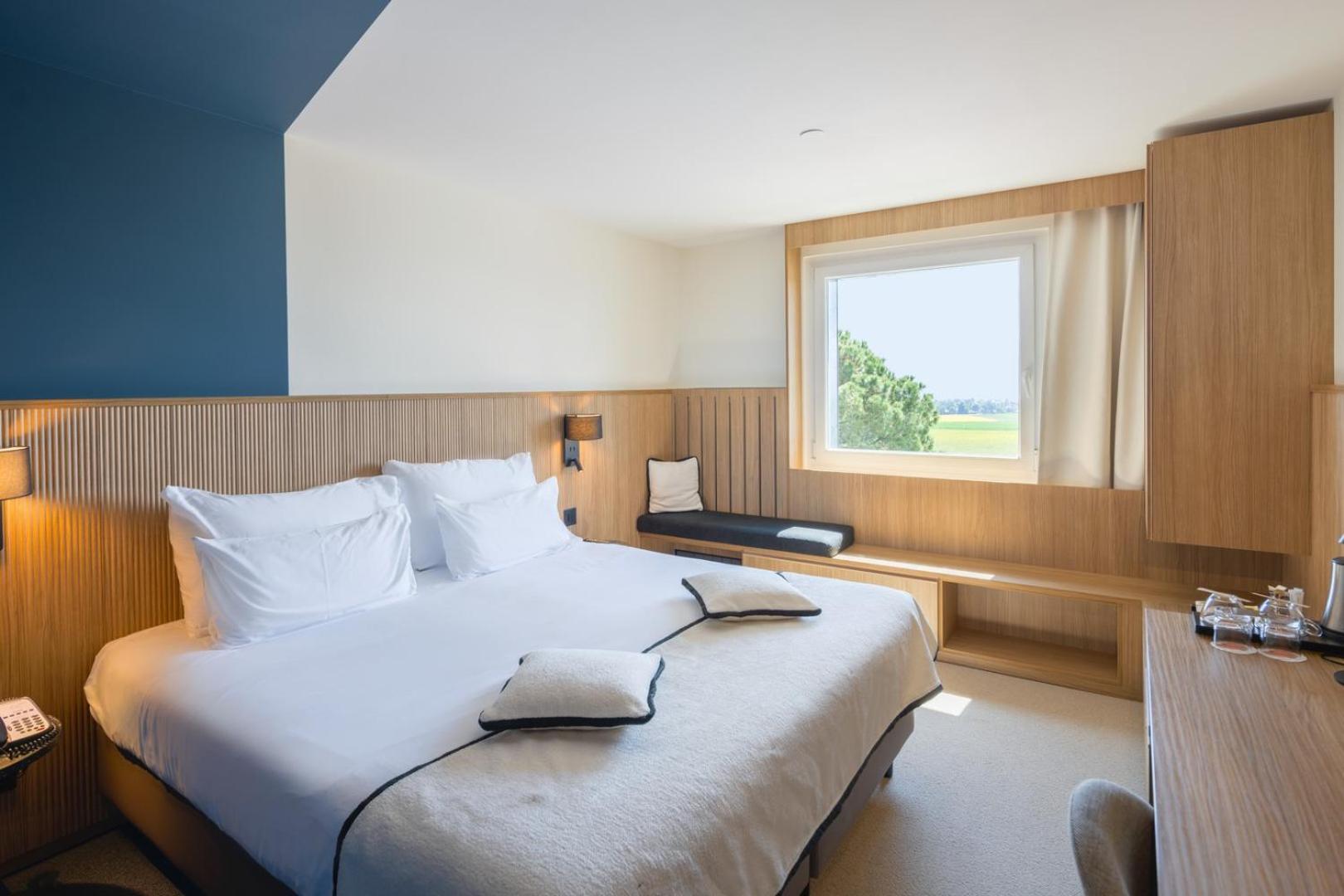 Chambre Double ou Lits Jumeaux Supérieure - Côté Lac