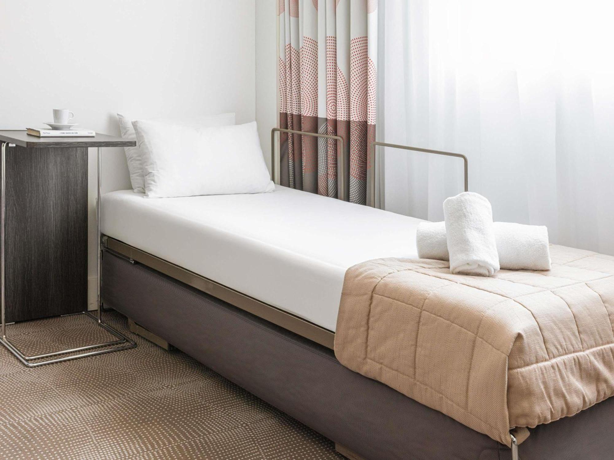 Habitación Superior con cama grande y sofá - No fumadores