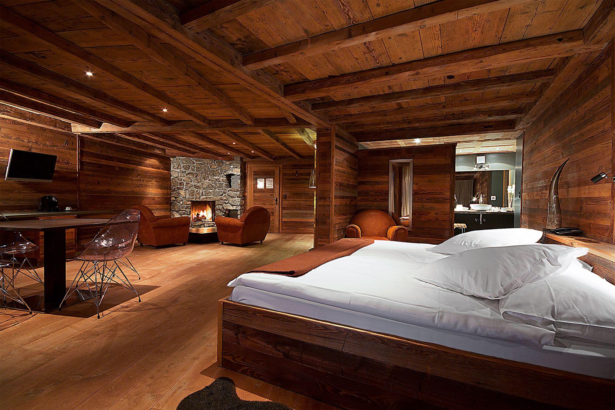 Suite South