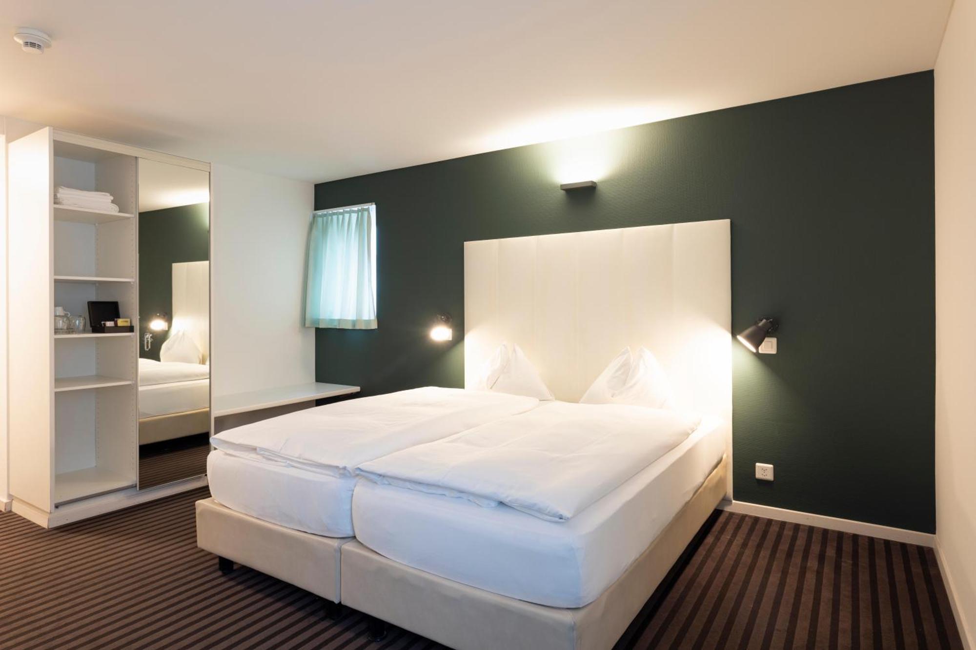 Standard Double Room,1731687652:JPEG
