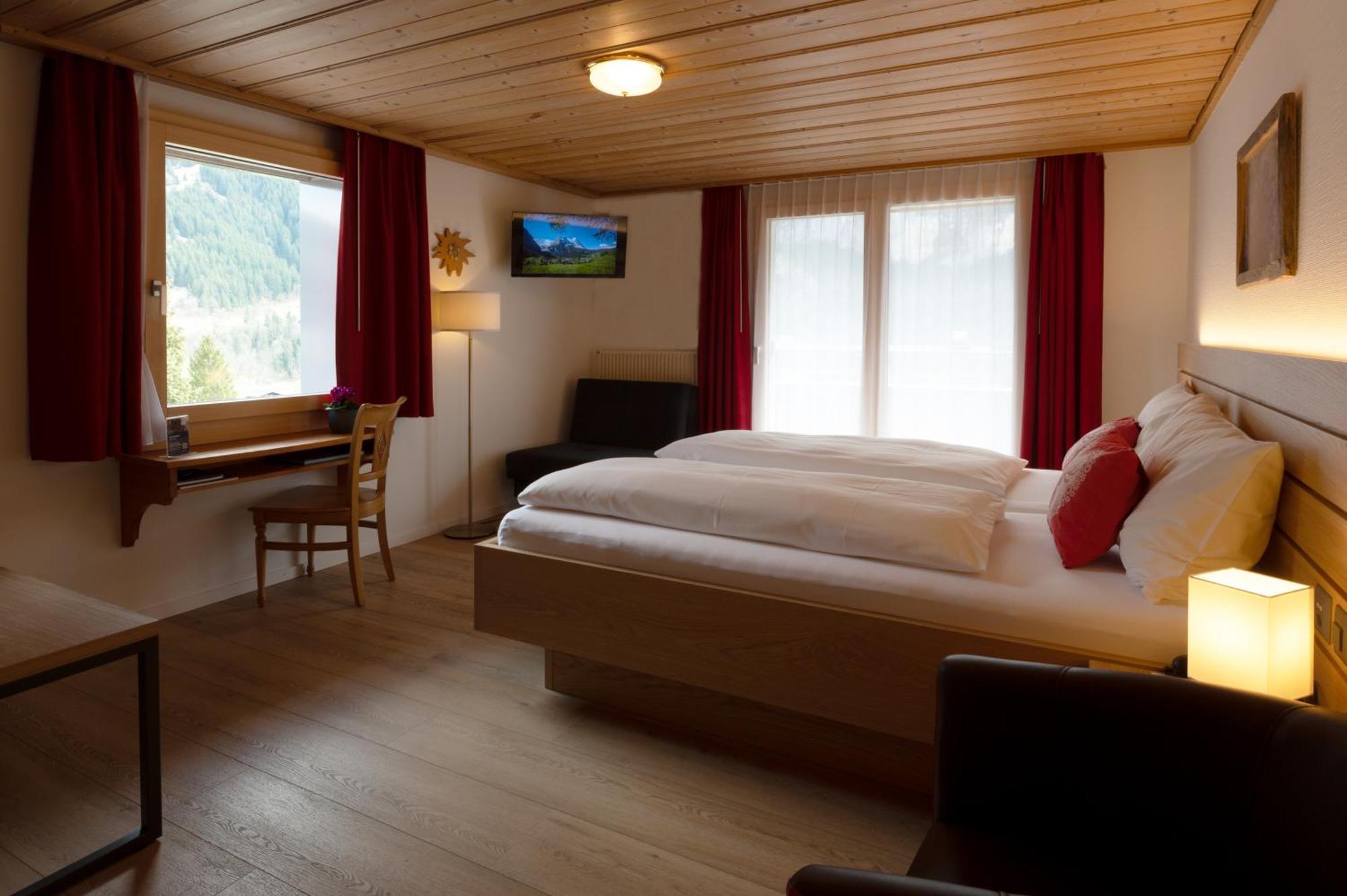 Comfort Double Room Balcony Mountain View