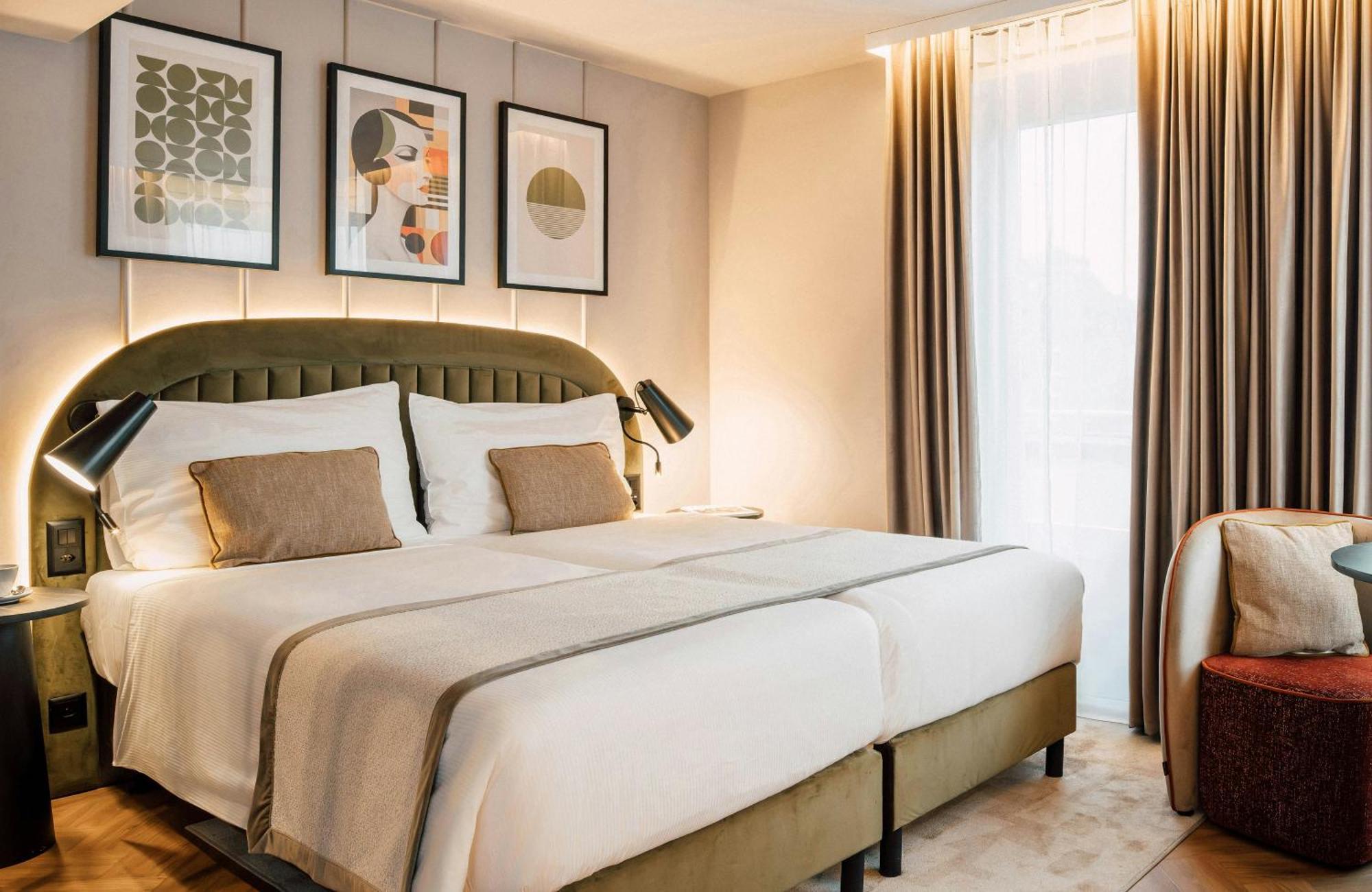Quarto Comfort com 2 Camas de Solteiro