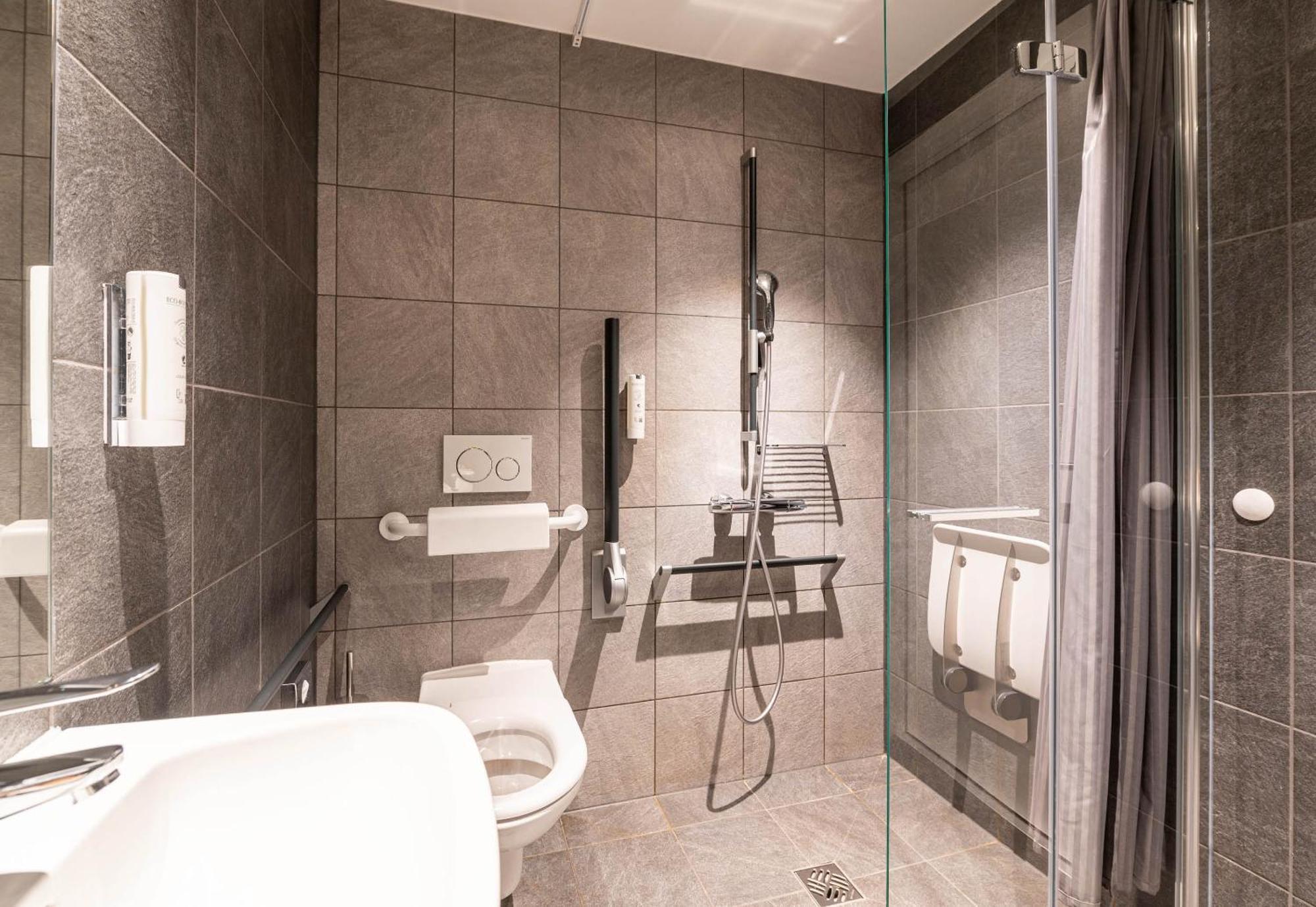 Quadruple Room Disability Access