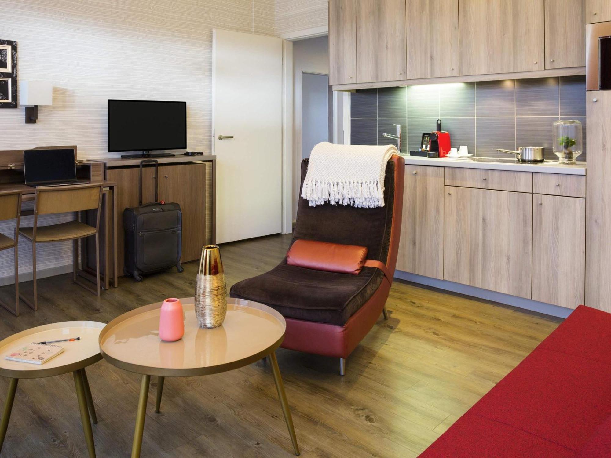 Superior One-Bedroom Apartment Balcony