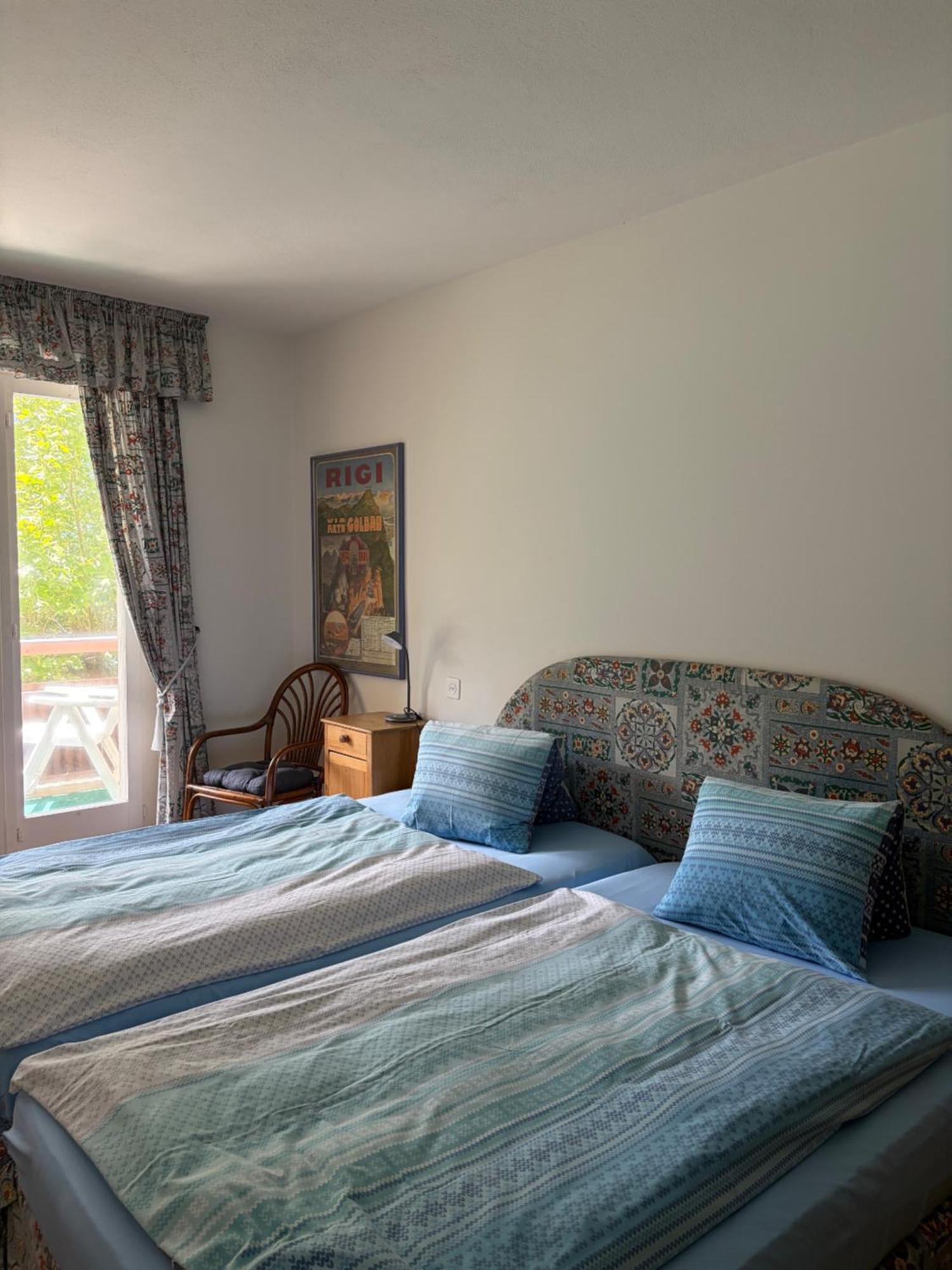 Double Room Private Bathroom Balcony Lake View