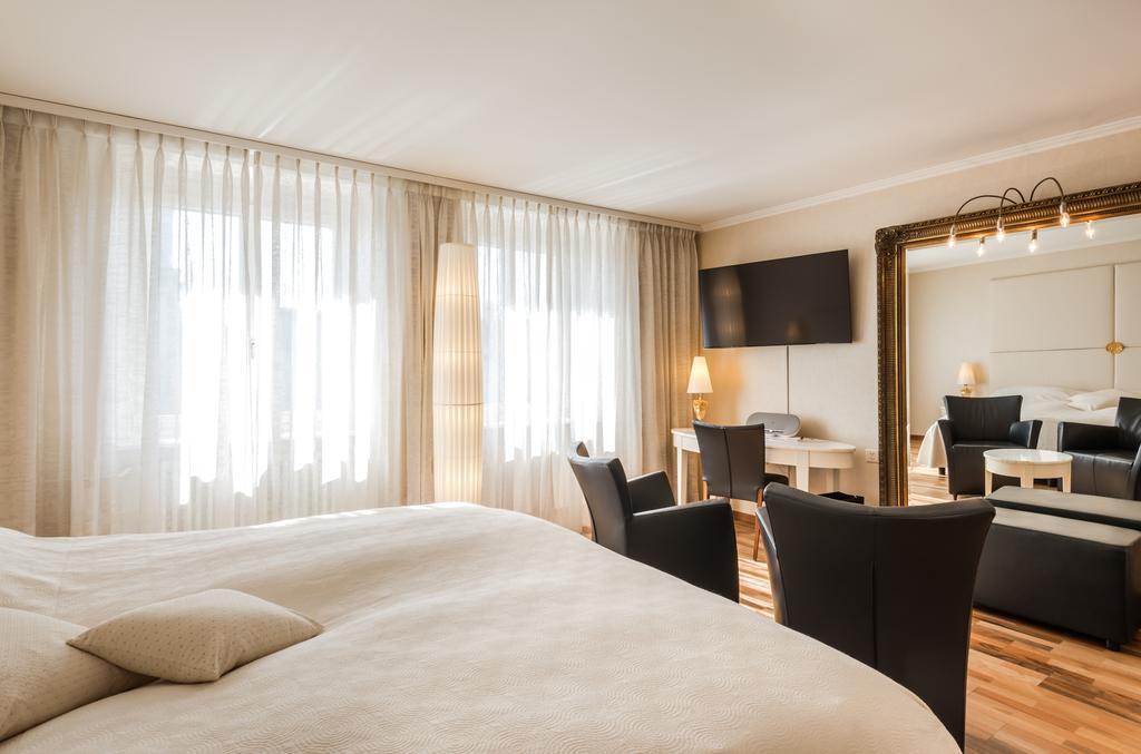 Superior Tweepersoonskamer met Tweepersoonsbed en Rivierzicht
