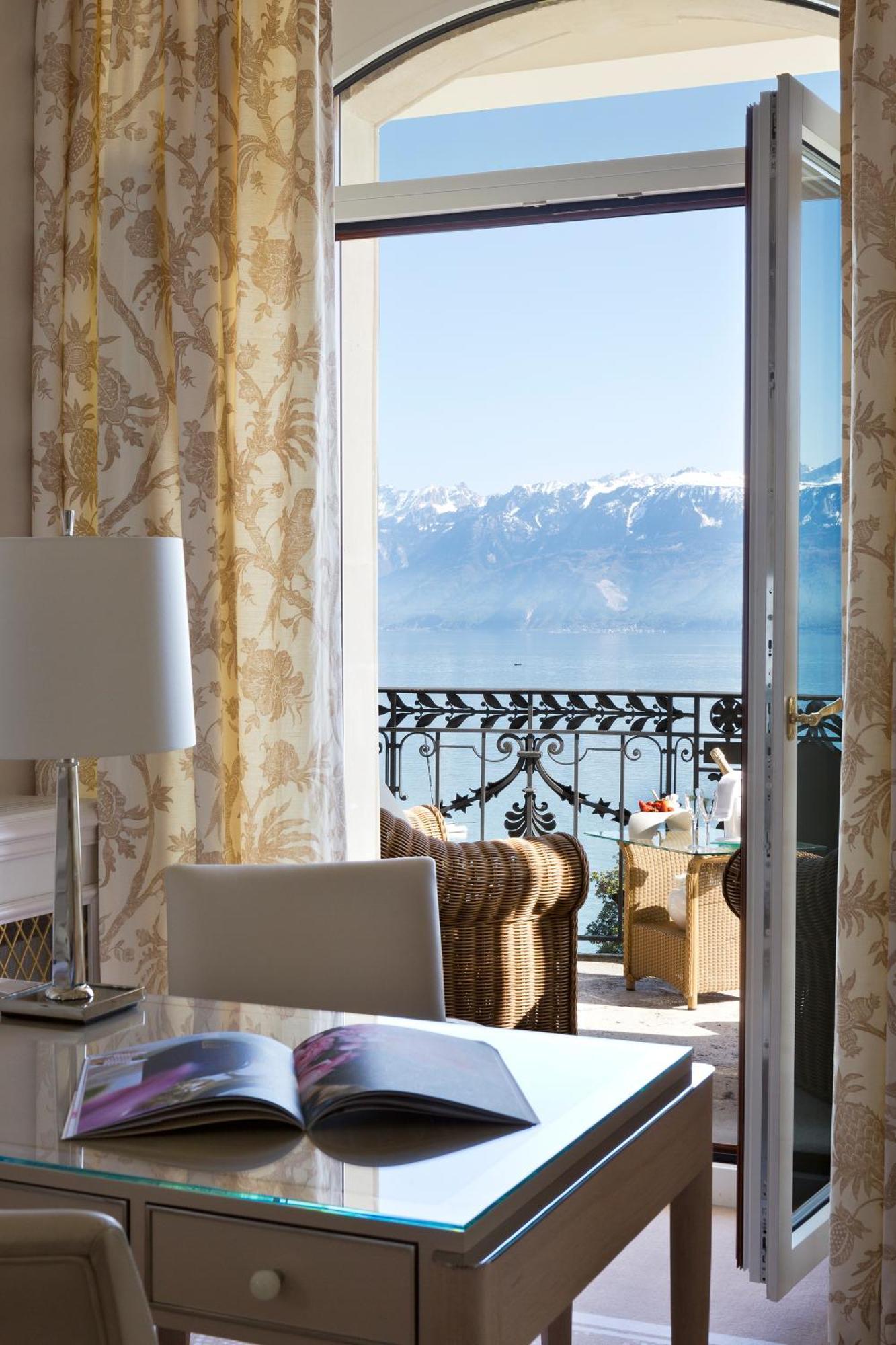 Palace Junior Suite with Lake View,1438481080:JPEG