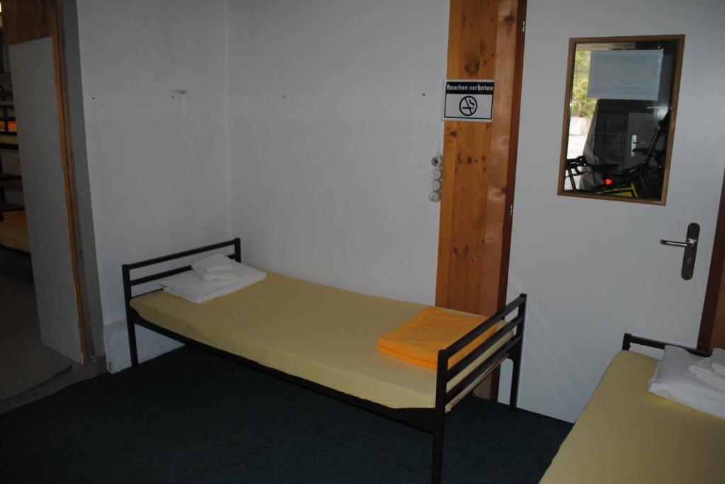 Single Room,31701290:JPEG