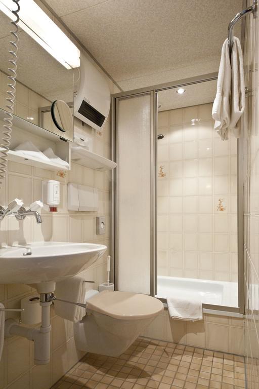 Chambre Triple avec Salle de Bains