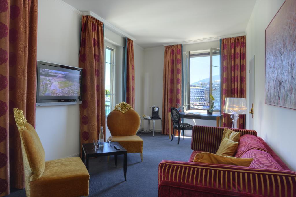 Suite Júnior Vista Lago