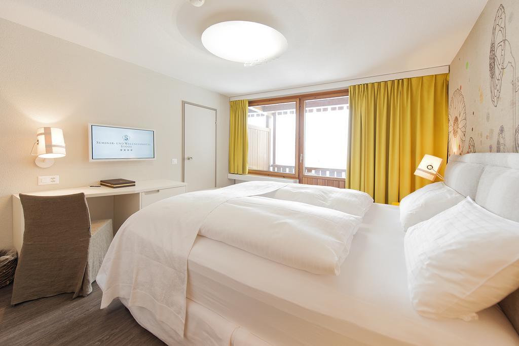 Suite with Balcony,450096579:JPEG