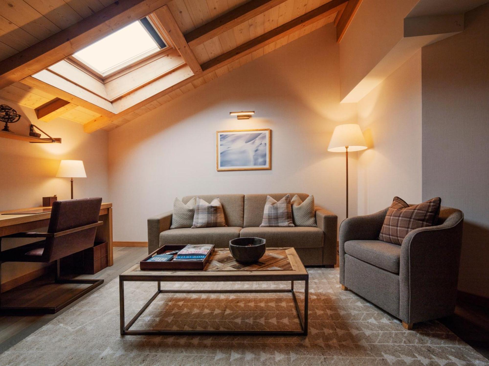 Signature Suite