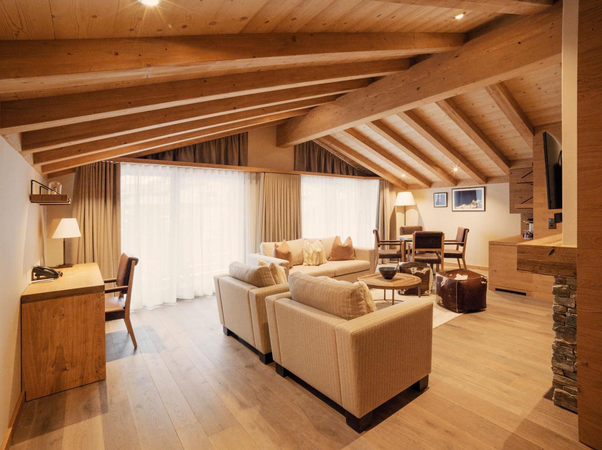 Penthouse Suite