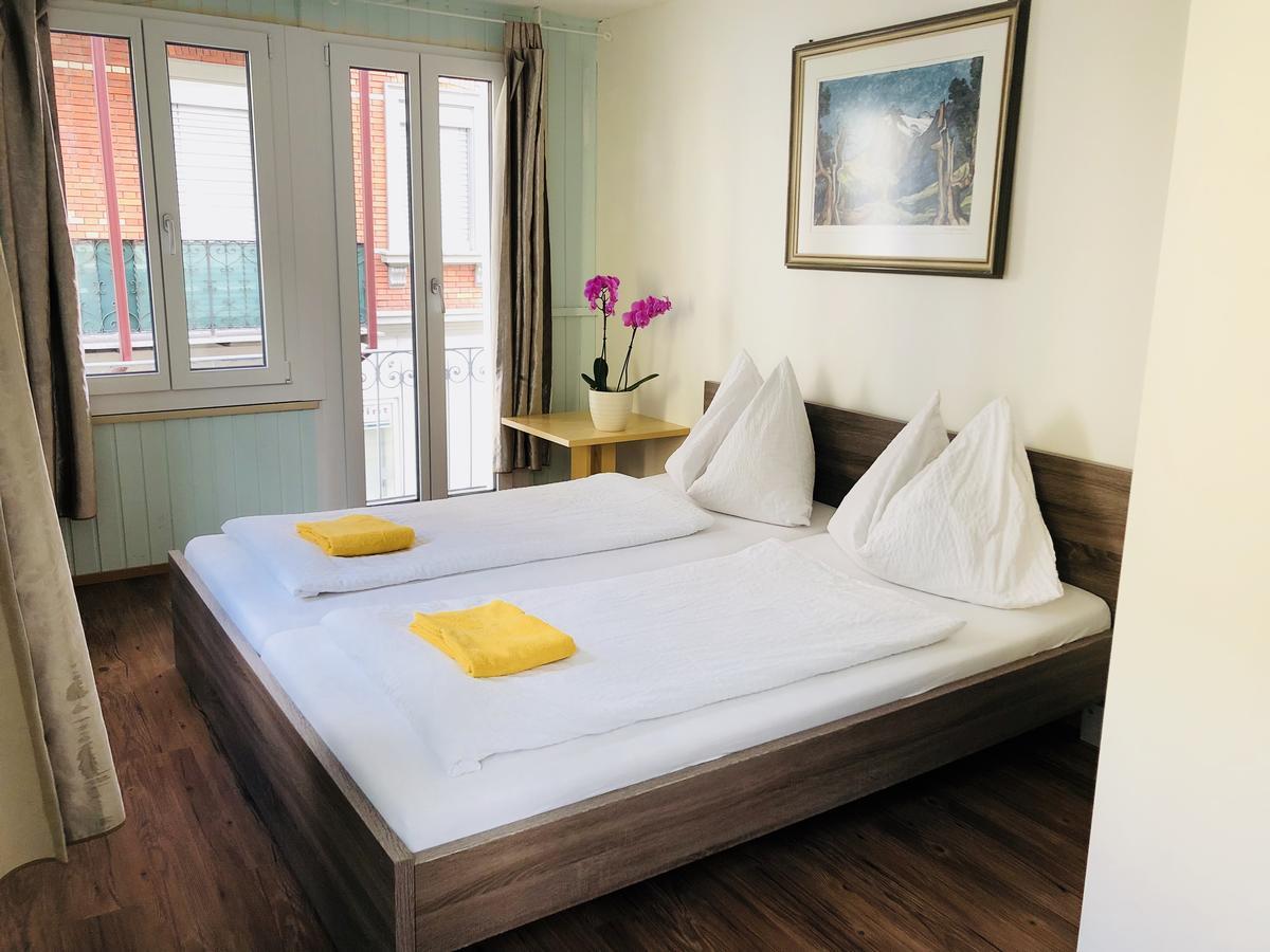 Tweepersoonskamer met Gedeelde Badkamer en Terras