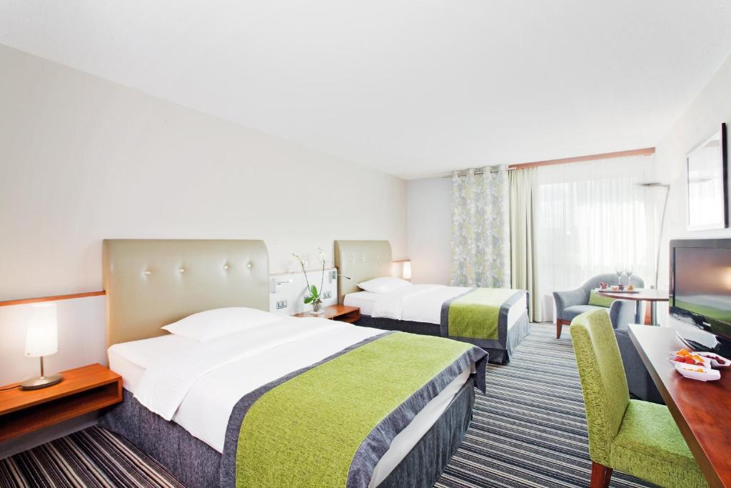 Classic Queen Room with Two Queen Beds
