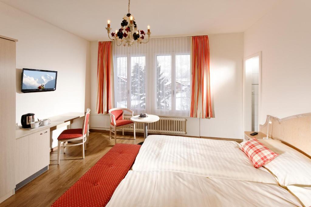 Chambre Double Supérieure – Vue Garantie sur la Jungfrau