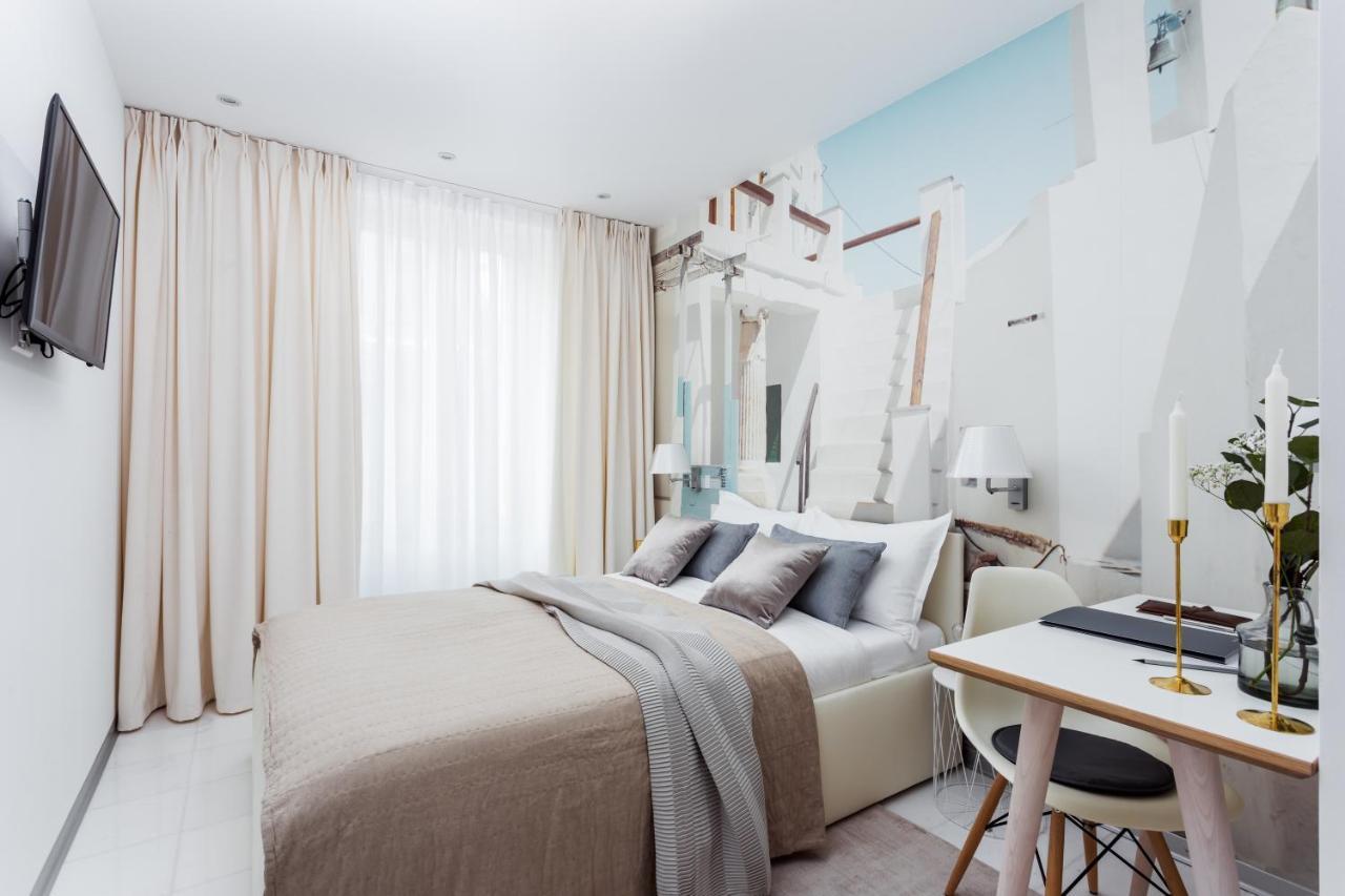 Studio Apartment Mini with Kitchenette