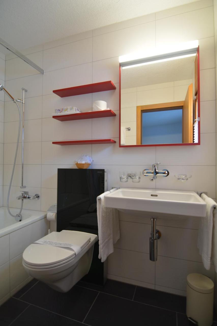Einzelzimmer mit Badewanne