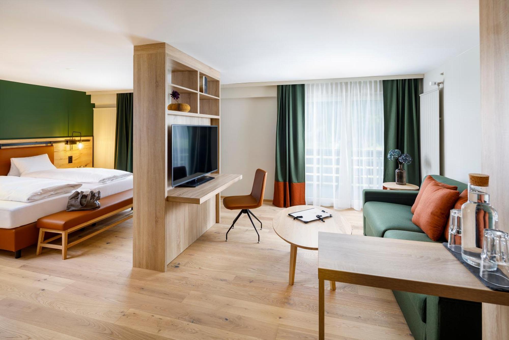 Junior Suite Mountain View