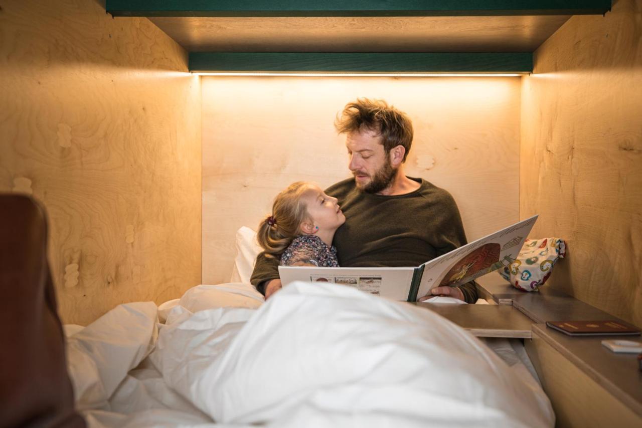 Cápsula com Cama de Casal - Acessível para Hóspedes com Mobilidade Reduzida