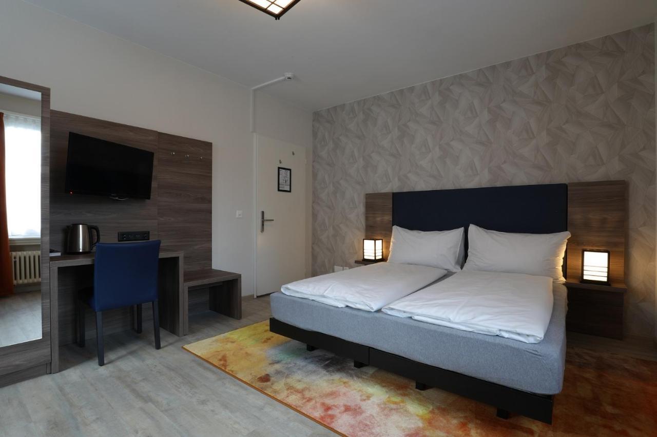 Large Double or Twin Room,1516390549:JPEG