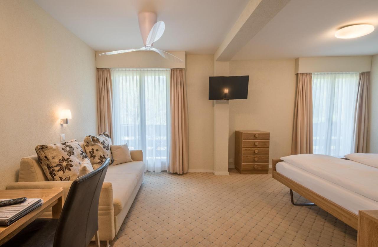 Familiy Room (2 Adults + 2 Children),990831628:JPEG