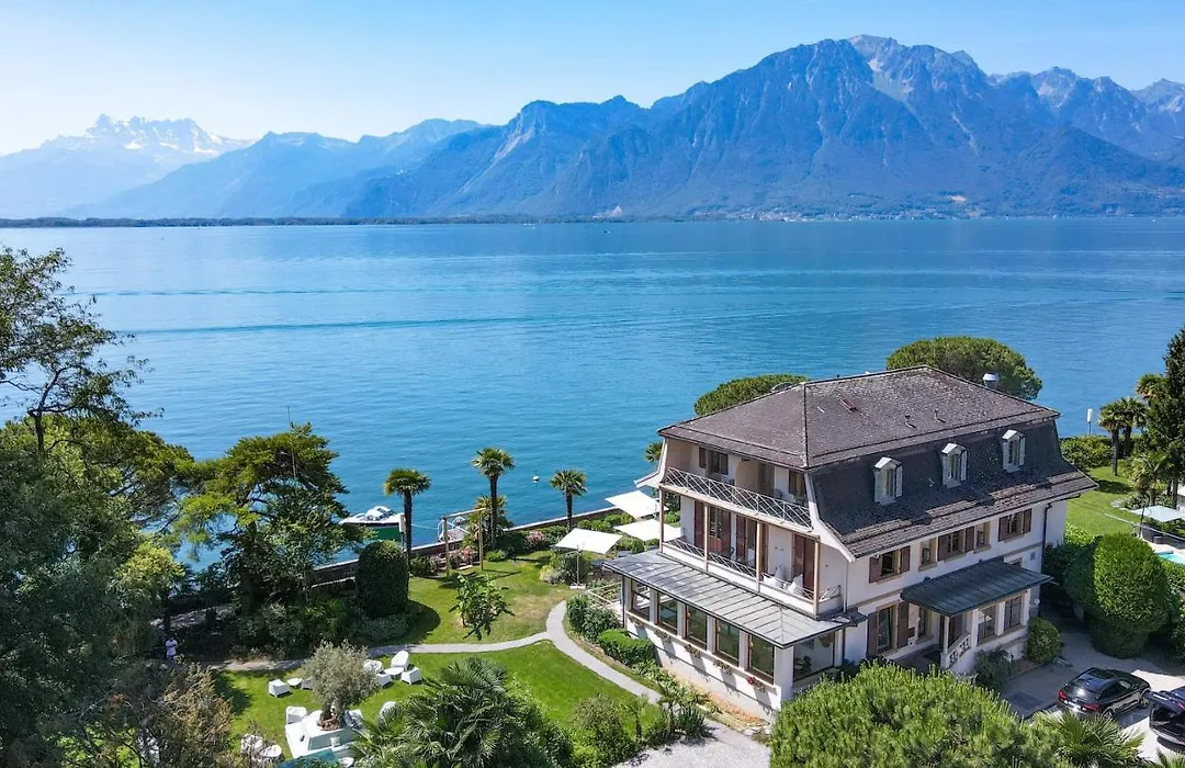 La Villa-1