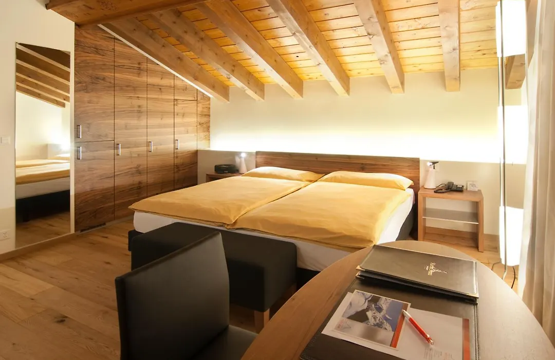 Hotel Simi-1
