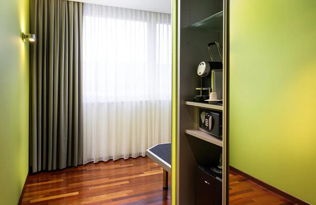 Holiday Inn Zürich Messe, an IHG Hotel-1