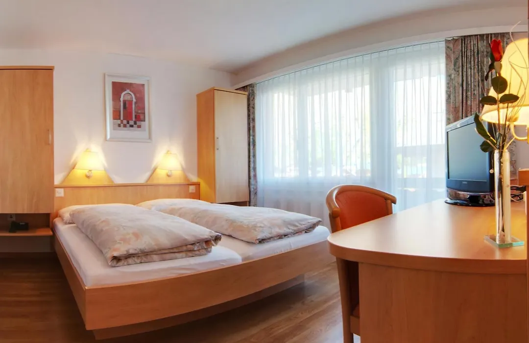 Hotel Eden No. 7-1